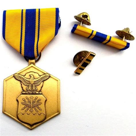 Air Force Commendation Medal Usa Complete In Case Full Size Medal