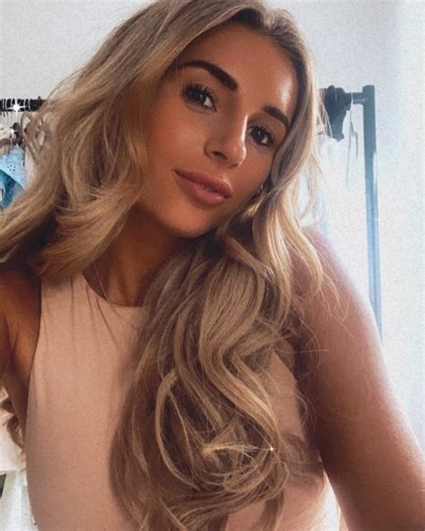 dani dyer says she s miserable during ‘tiring and hard pregnancy and spent 12 weeks on the