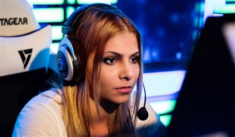 Top 10 Highest Earning Female Pro Gamers
