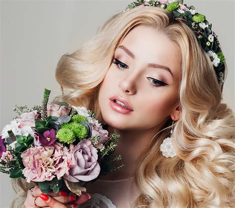 Fonds Decran Bouquets Blondeur Fille Visage Cheveux Filles Télécharger