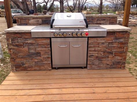 Many of these diy grills are big enough to cook for a crowd. diy bbq surround - Google Search | Diy outdoor kitchen ...