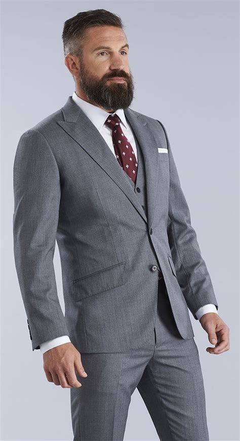 Pin By Matthew Mcintyre On Man In Suit Homme En Costume Well Dressed Men Beard Suit
