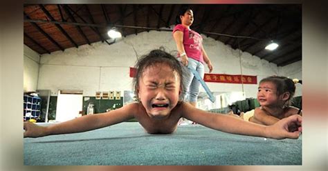 Estas Fotos De Niños Chinos Llorando Obligados A Ser Los