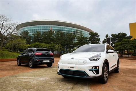 Kia Reveals First Images Of All New Electric Niro
