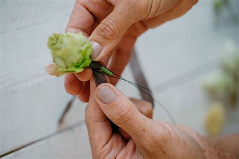 How To Wire Flower Stems Flower Magazine