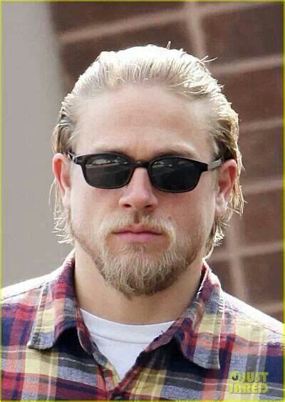 Charlie Hunnam | Charlie hunnam, Sons of anarchy, Beautiful men
