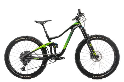 Get a great deal with this online auction presented by propertyroom.com on behalf of a law enforcement or public agency client. 2019 Giant Trance Advanced 1 Mountain Bike Small 27.5 ...