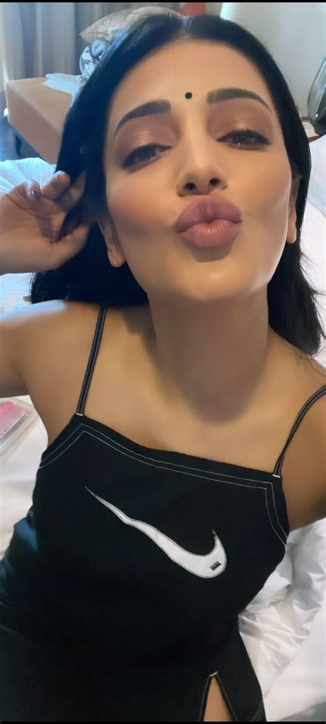 Shruti Hassan Lips Closeup Wanna Juice Her Lips Hard 👅 R Faptodesiactress