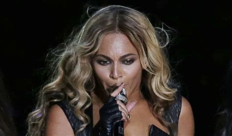 Beyonce Sells 617 000 Albums In 3 Days On Itunes