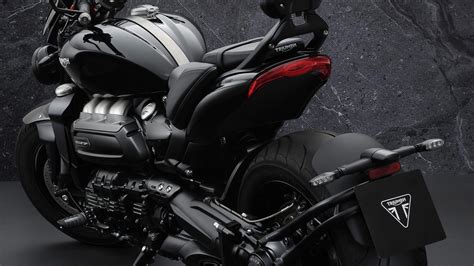 Triumph Rocket 3 Gt Triple Black Price Specs Top Speed And Mileage In India