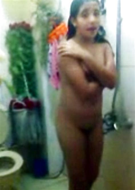 Mi Prima Banandose Cousin Shower Zb Porn