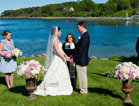 Maine's coastline, a ribbon of white sand unspooling over the course of its 5,500 miles, hosts a long list of activities: A York Maine Wedding at the Dockside. - Beautiful Days Events