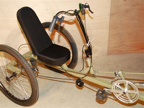Recumbent tricycles have been out on the roads in force over the past few years thanks to the recumbent trikes can allow adults and seniors alike to ride more easily with less stress on the knee. DeltaRunner Recumbent Trike DIY Plan | AtomicZombie DIY Plans in 2021 | Trike, Diy plans ...