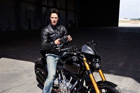 Respecto a keanu reeves wallpaper, es una aplicaciónde tamaño considerable que no requiere tanto espacio disponible que la mayoría de los programas de la categoría personaliza tu pc.este programa funciona en usuarios con sistema operativo windows 98 o posterior, y solo está disponible en inglés. Keanu Reeves Wallpapers Images Photos Pictures Backgrounds