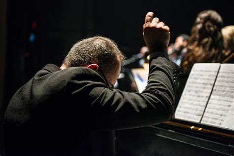 Music Conducting The Role Of The Conductor In Music Phamox Music