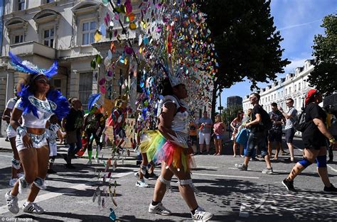 Thousands Take To Streets For Notting Hill Carnival Finale Daily Mail