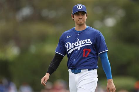 Shohei Ohtani Posts First Photo With Wife Ahead Of Dodgers Trip To
