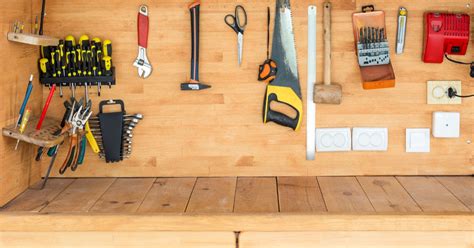 7 DIY Garage Workshop Ideas