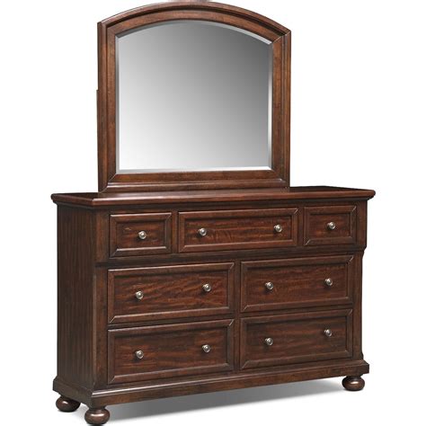 Hanover 5 Piece Storage Bedroom Set With Dresser And Mirror Value City Furniture And Mattresses