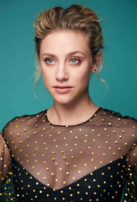 Lili Reinhart Hustlers Portraits At 2019 Tiff Lilireinhart Celebrities Hustlers Photoshoot