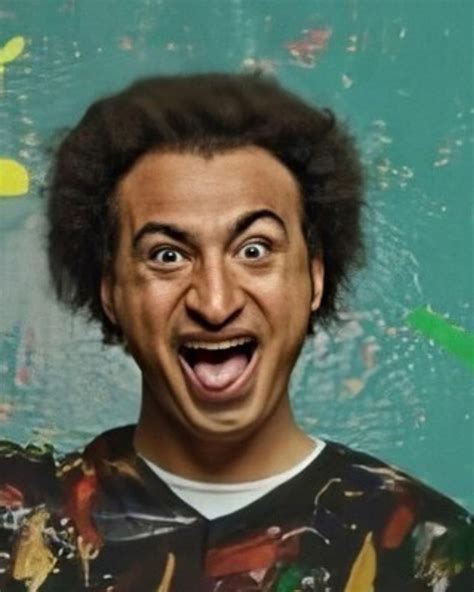 يقام حاليا جنازة الفنان سمير غانم بمسجد المشير طنطاوي في منطقة التجمع الخامس الذي رحل عن عالمنا أمس بعد صراع مع المرض.وكان أبرز الحضور لتشييع الجثمان كل من سمير صبري ومحمود حميدة ويسرا وميرفت أمين والمخرجة إيناس. علي ربيع وزوجته يحتفلان بعيد ميلاد ابنتهما الوحيدة مليكة ...