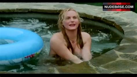 Daryl Hannah Nude In Pool Keeping Up With The Steins