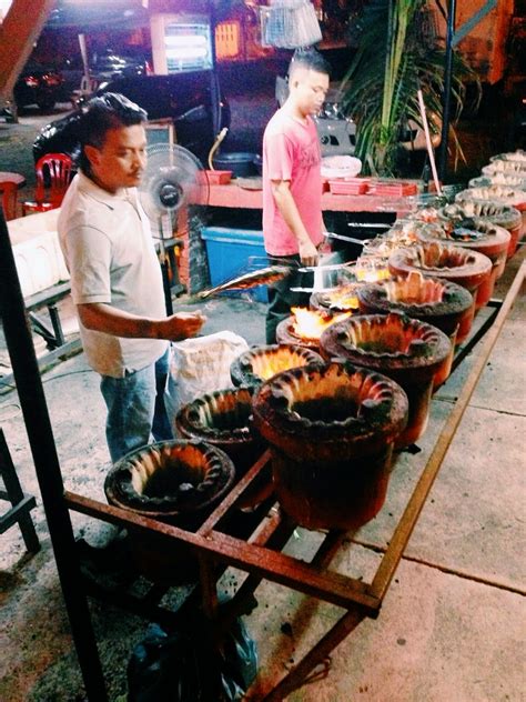 Biasa dijual diwarong warong tepi jalan dan agak susah didapati dipasar pasar. Tempat makan sedap di Kuala Terengganu | Everything is ...