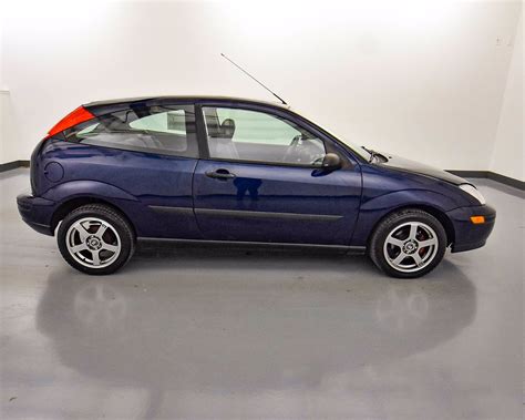 Pre Owned 2002 Ford Focus Zx3 Fwd 2dr Car