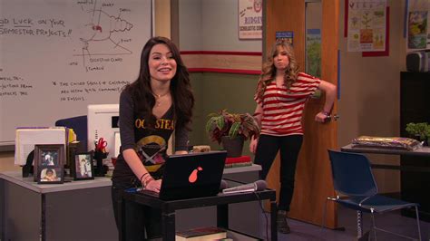Watch Icarly Season 3 Episode 9 Iomg Full Show On Cbs All Access