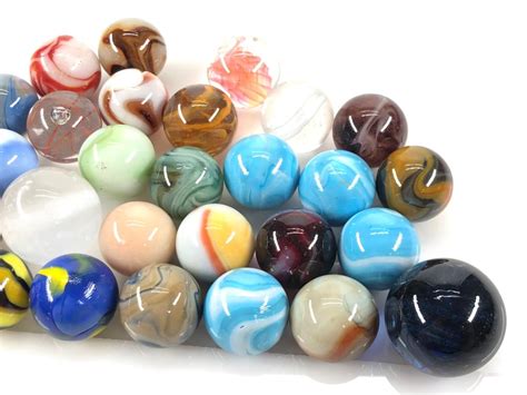 Lot Lot Of 30 Vintage Glass Shooter Marbles