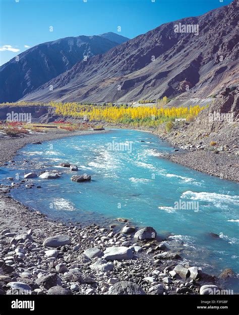 Himalaya Rivers Hi Res Stock Photography And Images Alamy