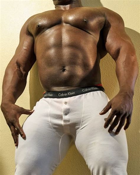 Beefy Black Muscle Mymusclevideo