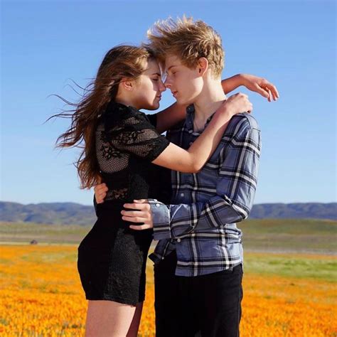 O M G 🥺😫 Liper Couple Photoshoot Poses Girly Girl Outfits Cameron