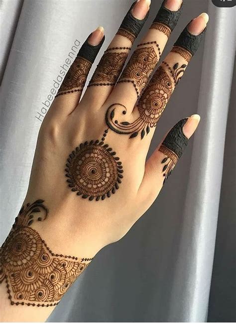 Pin By Rida On Mandhi In 2020 With Images Mehndi Designs For Hands