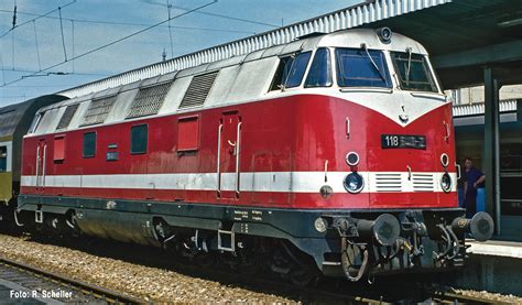 The dr class 119 was an east german deutsche reichsbahn diesel locomotive that was built in romania. Fleischmann 721301 DR Diesellokomotive BR 118