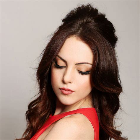 1024x1024 Elizabeth Gillies Red Dress 4k 2020 1024x1024 Resolution Hd 4k Wallpapers Images