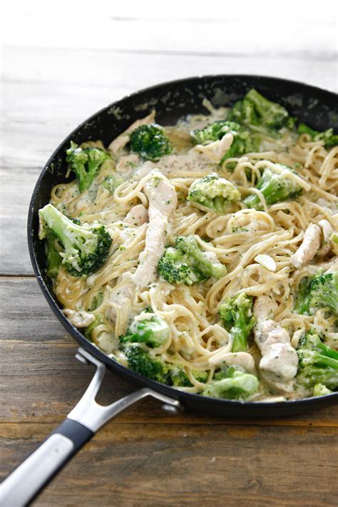 One Pan Chicken Broccoli Alfredo Is Your New Go To Pasta Skillet