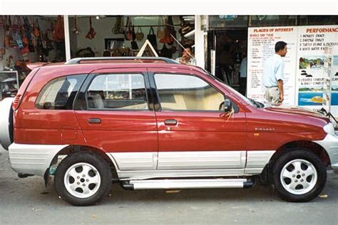 Daihatsu Taruna 2000 Car Review Honest John