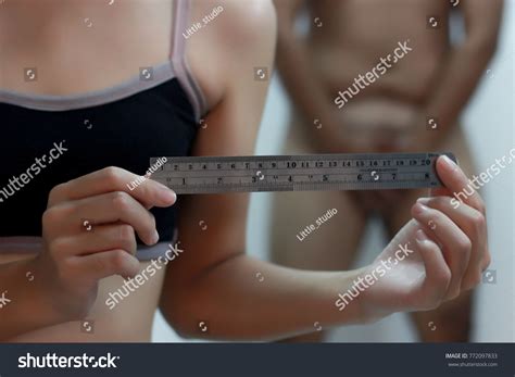 women use ruler measure size penis库存照片772097833 shutterstock
