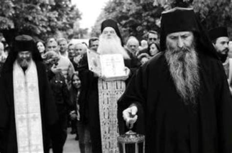 Ο τίμιος σταυρός από τη μονή ξηροποτάμου αγίου όρους στα πετροκέρασα για 251η φορά. ΤΟ ΤΙΜΙΟ ΞΥΛΟ ΤΗΣ ΙΕΡΑΣ ΜΟΝΗΣ ΞΗΡΟΠΟΤΑΜΟΥ ΤΟΥ ΑΓΙΟΥ ΟΡΟΥΣ ...