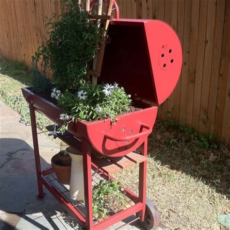 Bbq Grill Planter Diy Practical And Repurposed Ideas
