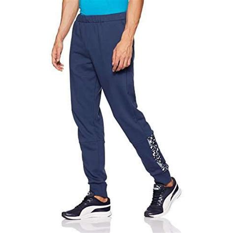 Ils sont parfaits pour dormir, faire du sport ou trainer à la maison 1 x source de cependant, il n'est pas rare qu'un pantalon de survêtement se détende légèrement au fil du temps et devienne trop grand, en particulier si vous le. Pantalons de survêtement Homme Puma | 3 SUISSES