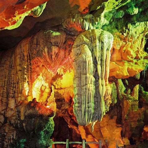 Photo Image And Picture Of Crown Cave In Yangshuo Guilin