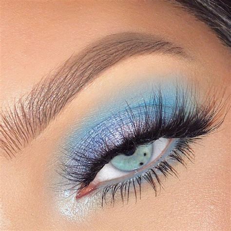 Stylegps Ideas For Blue Eyeshadow Looks Prom Eye Makeup Blue Eye Makeup Blue Makeup Looks