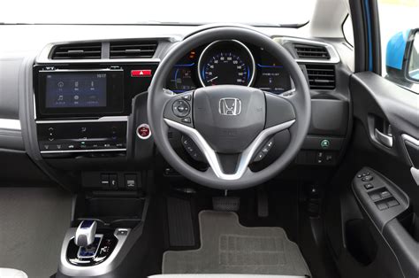 The fit comes in black, white, silver, red, grey and blue. All-New Honda Jazz Revealed in European Spec - autoevolution