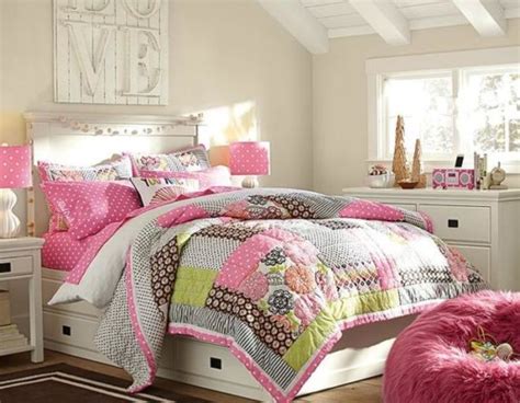 19 Desain Kamar Tidur Suami Istri Sederhana Tapi Romantis