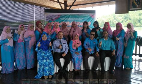 Aku berada dalam dunia realiti. BAHASA MELAYU SMK TAMAN MEGAH RIA: Perkataan sinonim (sama ...
