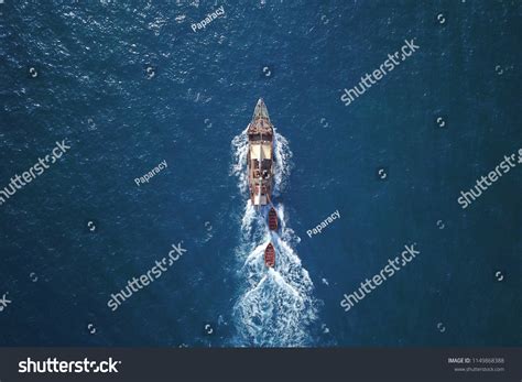 19810 Fishing Boat Top View Images Stock Photos And Vectors Shutterstock