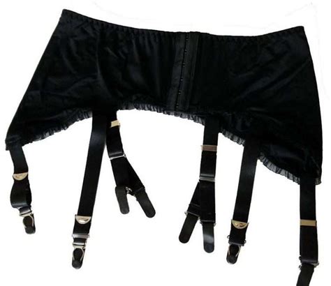 Black Retro Style 6 Strap Y Clip Suspender Belt