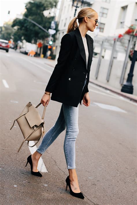 28 Awesome Jeans Outfits With High Heels You Must Have Fancy Ideas About Hairstyles Nails